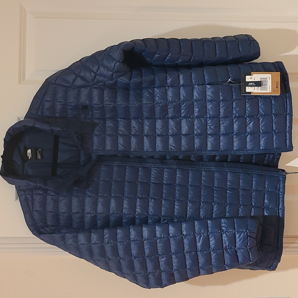 Womens 2x (plus size) North Face Jacket the color is blue teal matte